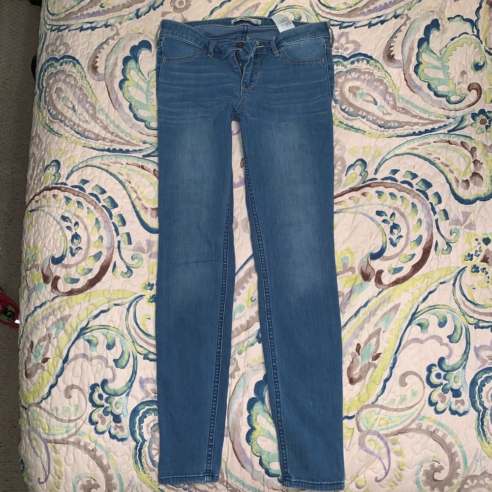 Hollister Blue Wash Skinny Jeans